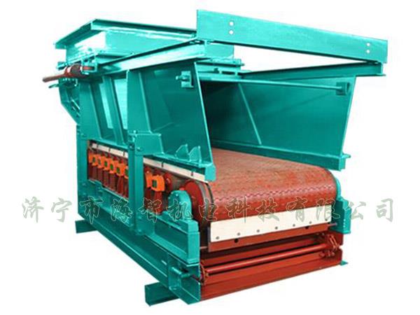 帶式（甲帶）給料機具有運行平穩(wěn)、節(jié)能、環(huán)保等優(yōu)點